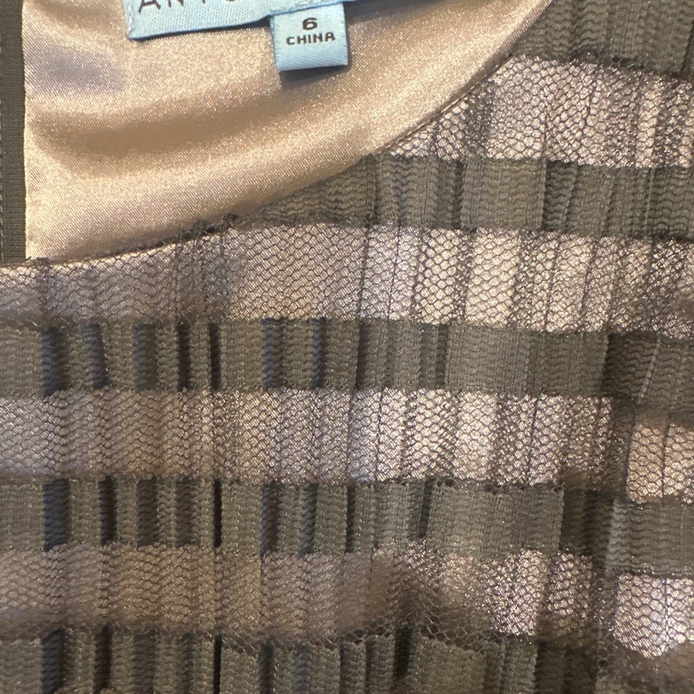 Dress - Picture 10 of 12